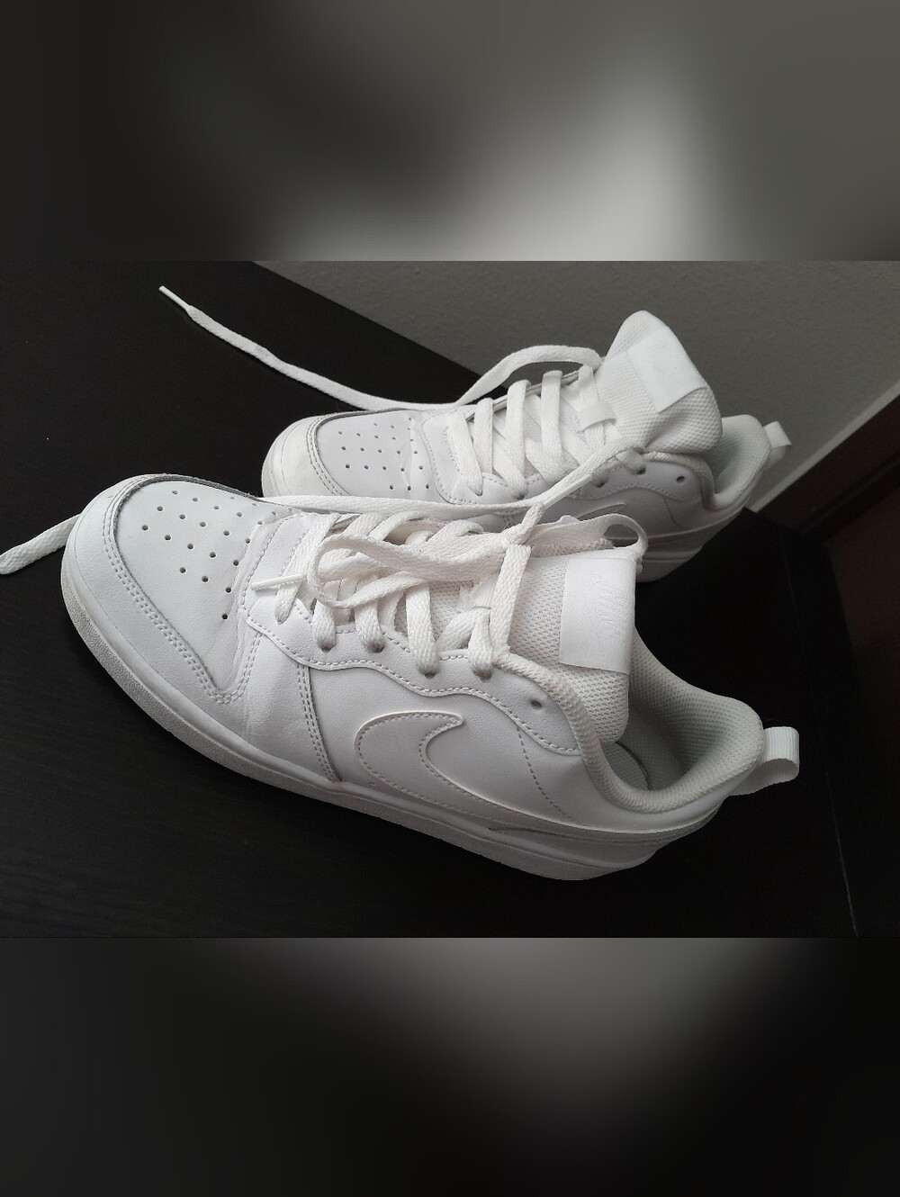 Nike Men's White Low-Top Sneakers